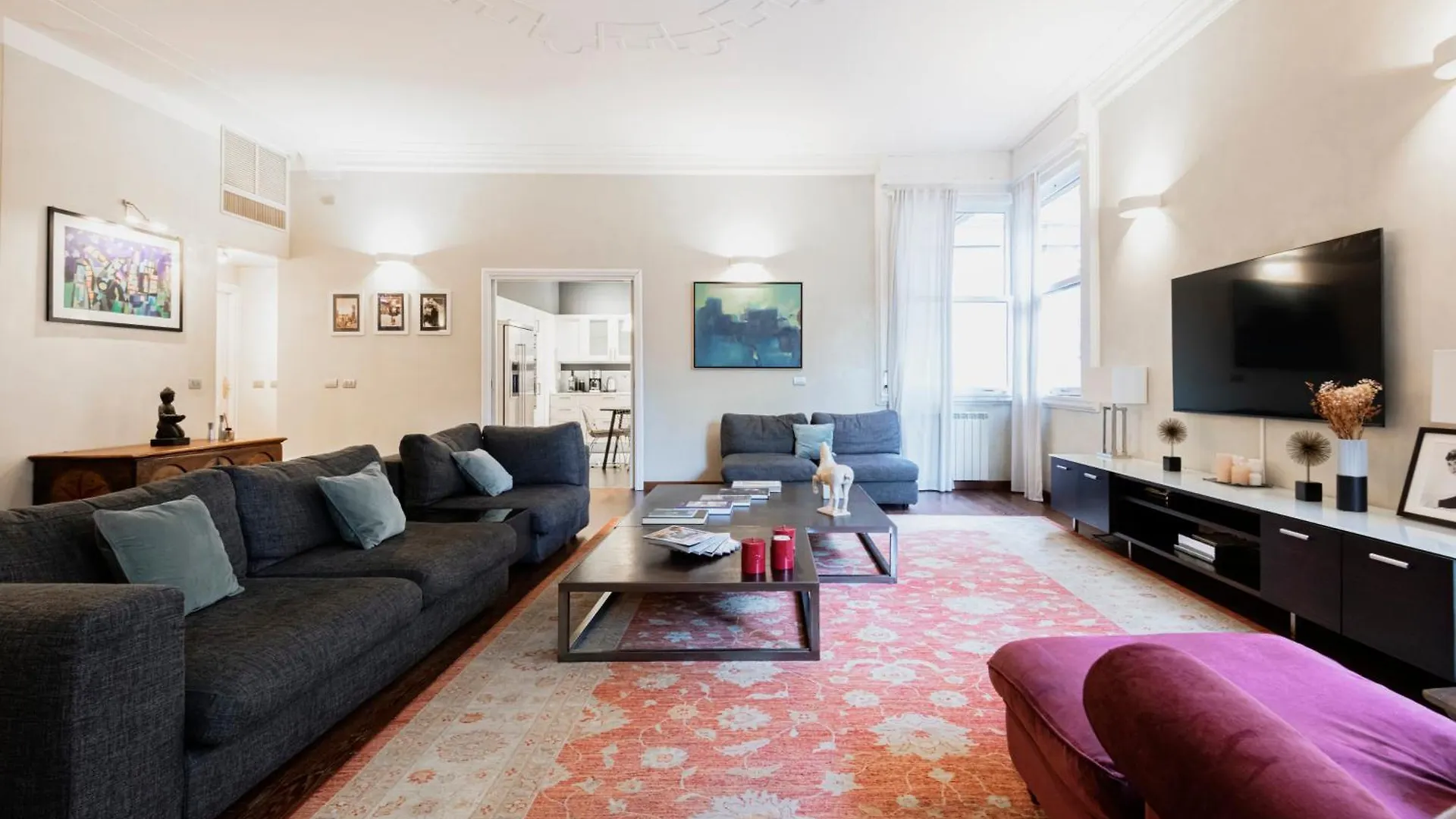 Easylife - Magnificent Splendid Apt Sant\'Ambrogioの連絡先